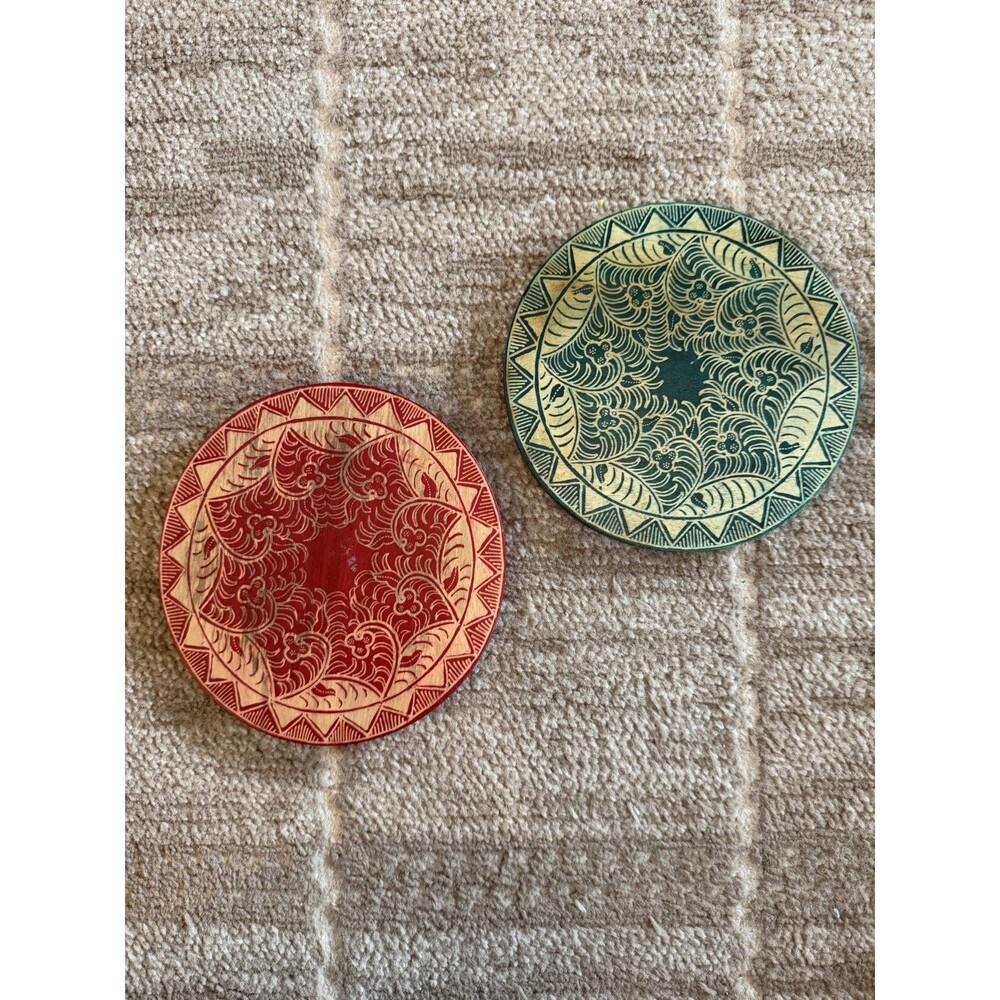 A Greater Gift Indonesia Wood Decorative Plates Red Green Carved Fair Trade Set